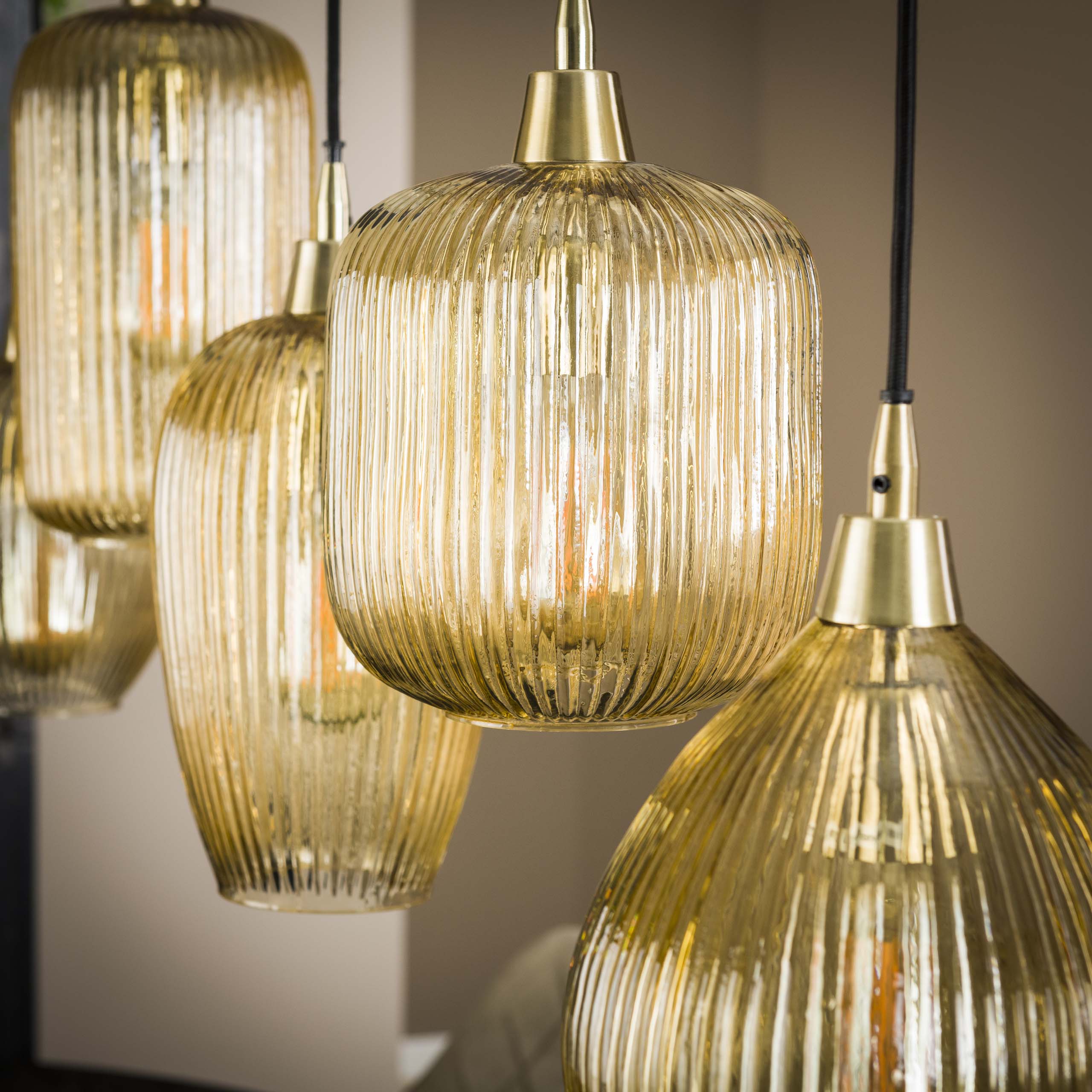 Hänglampa Stripe 5-light - bärnstensfärgad glas