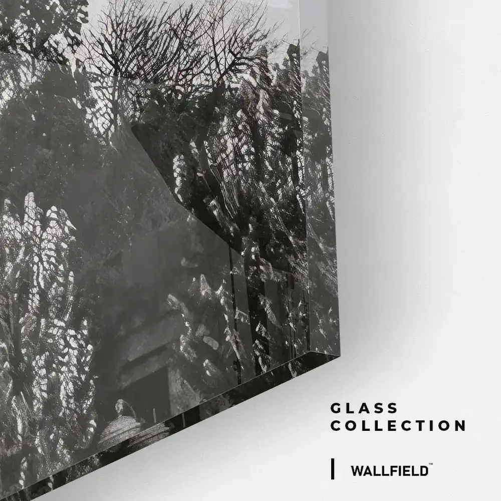 Parisian Sentinel – Glas
