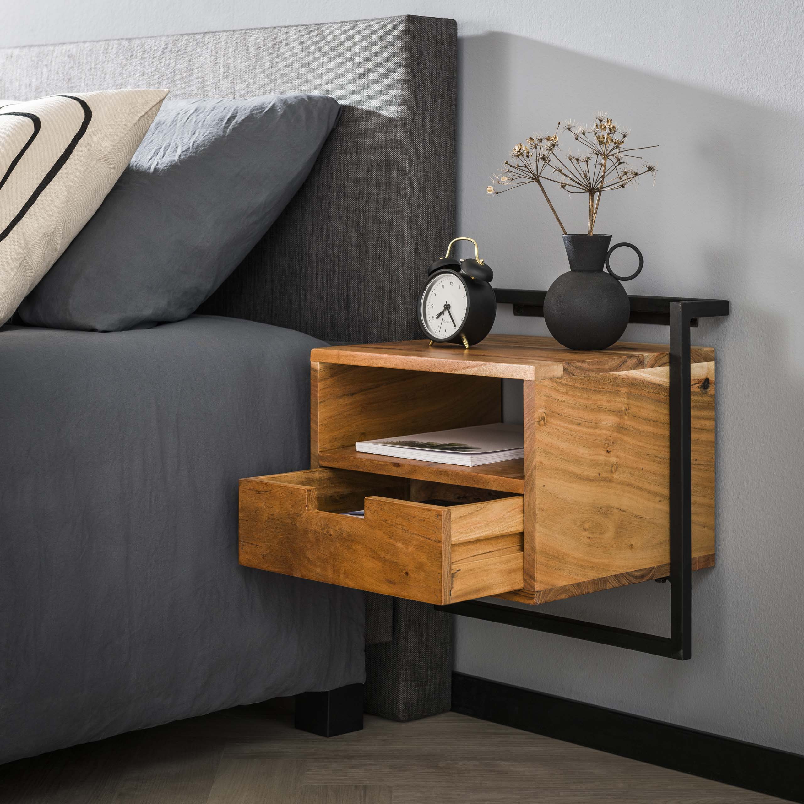 Sängbord Air Solid - 1 låda - Solid akacia