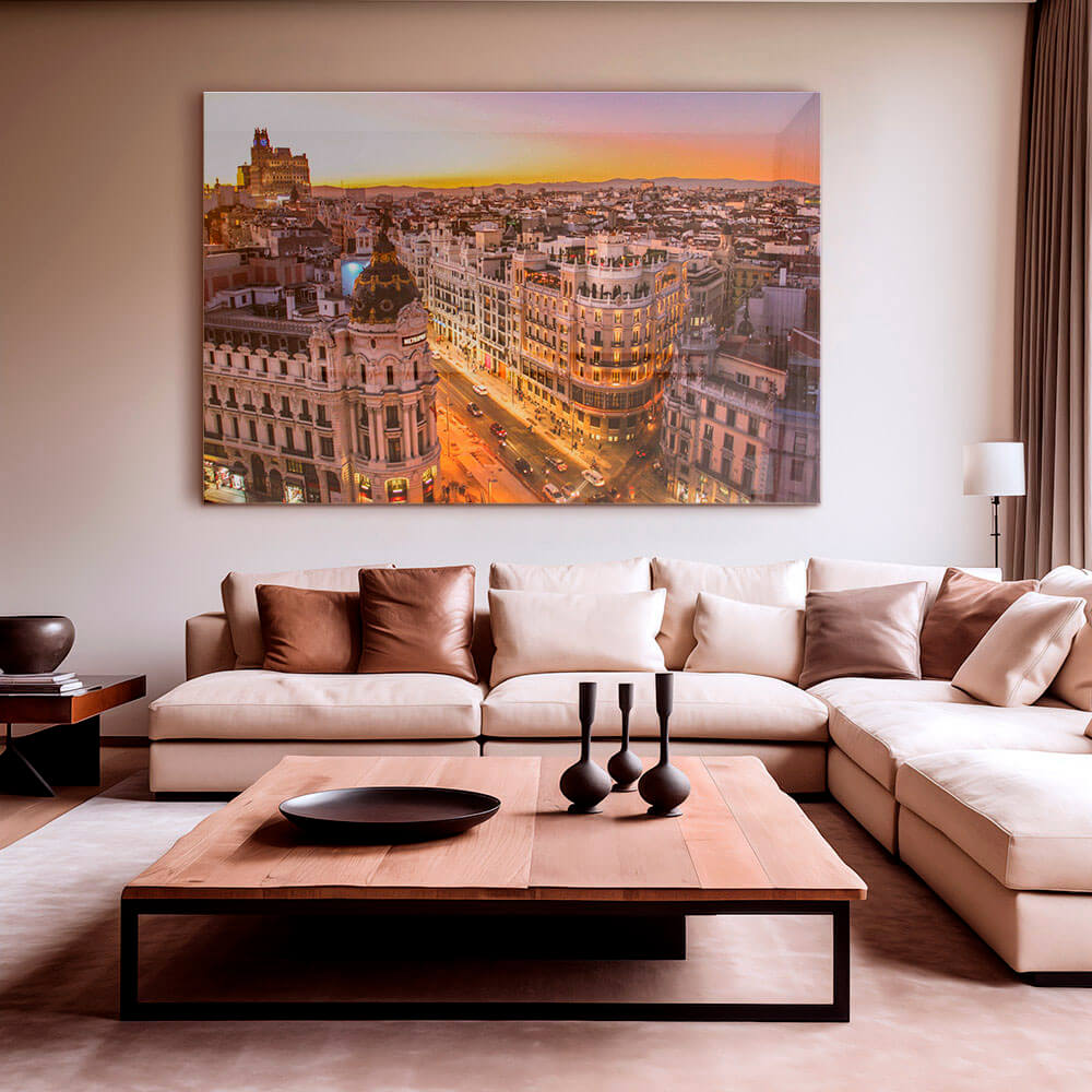 Sunset view of Gran Via in Madrid – Glas