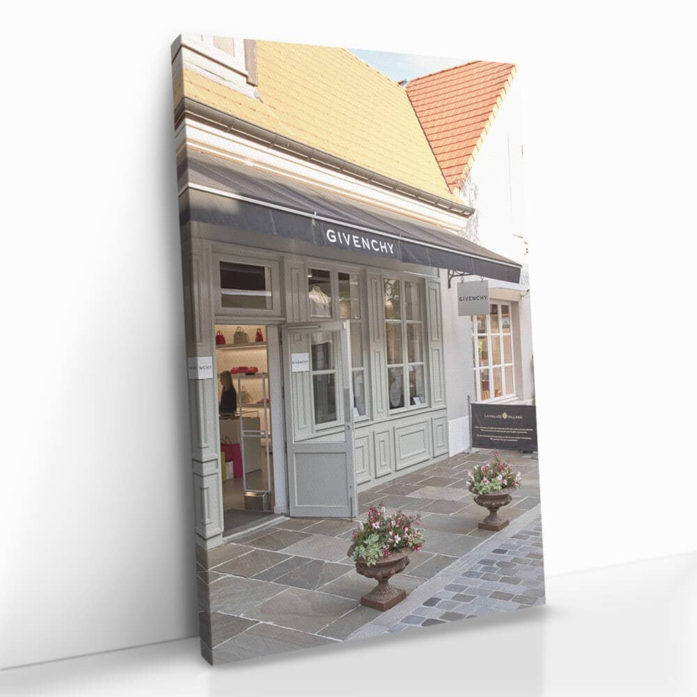 "Fashion Store II"
