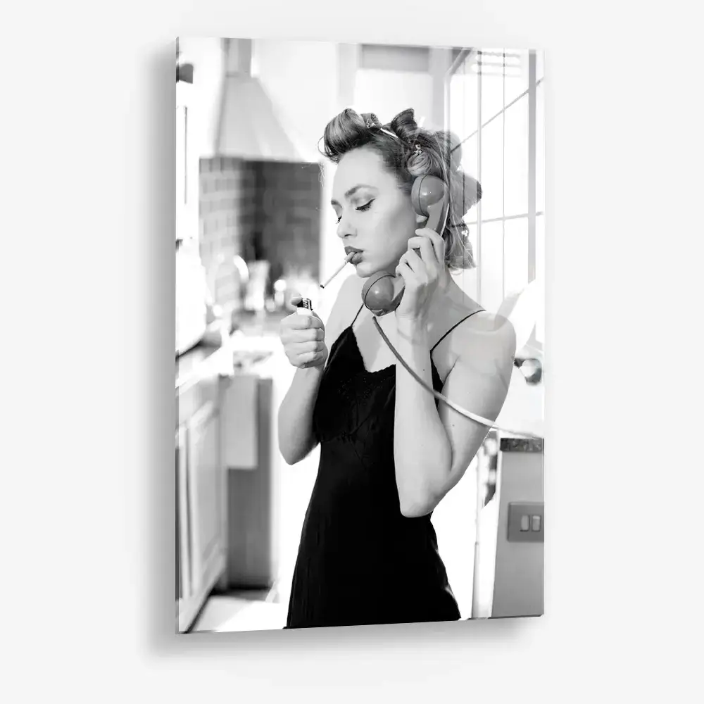 Domestic Noir – Glas