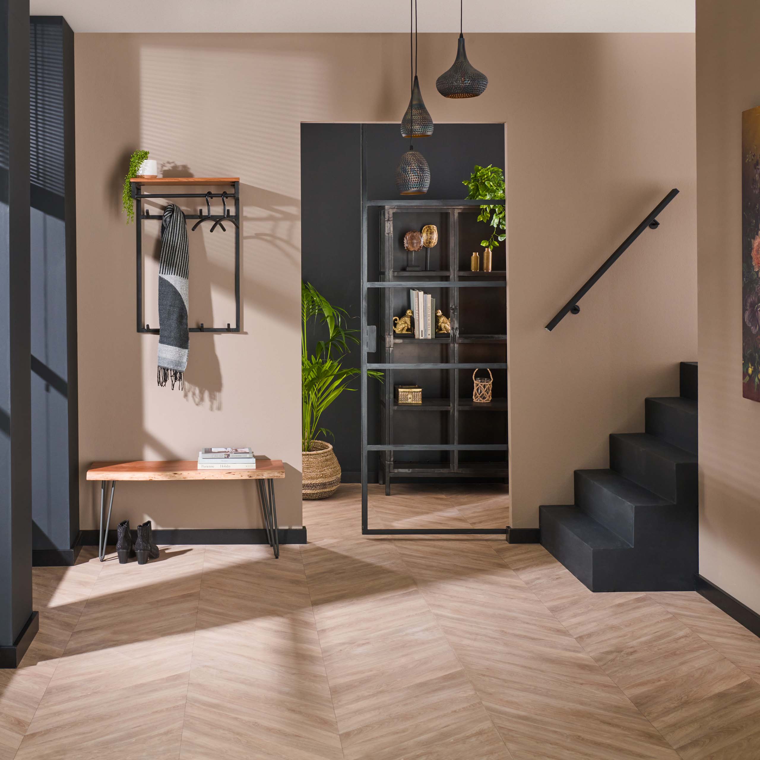 Klädhängare anpassade höga 2x4 krokar / Solid akacia natur