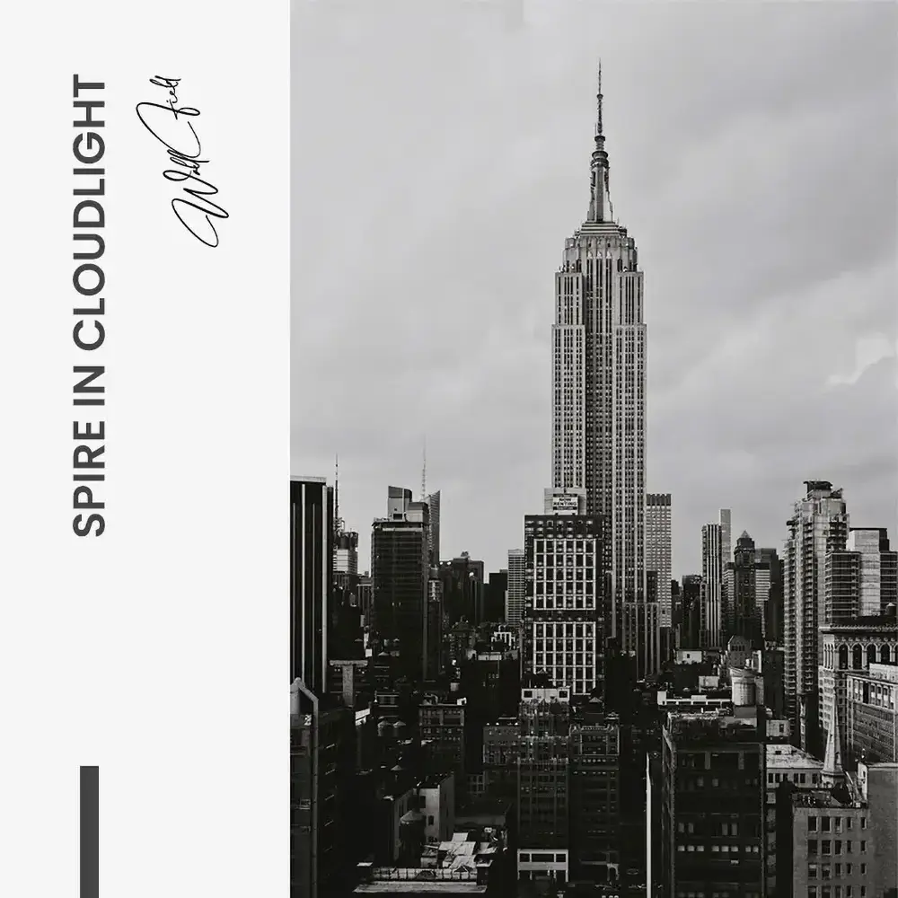 Spire in Cloudlight – Glas