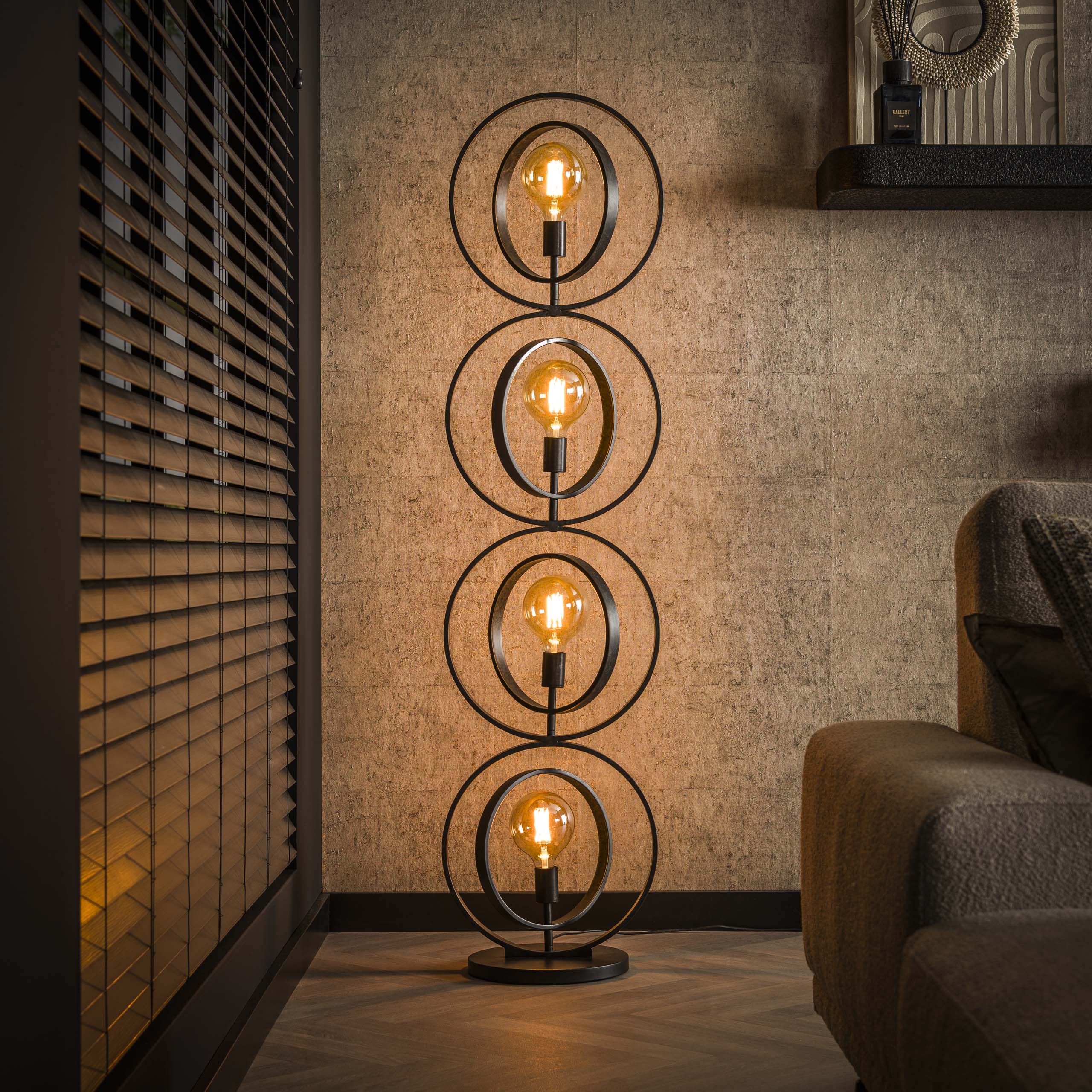 Golvlampa Turn Around 4-ljus - Charcoal