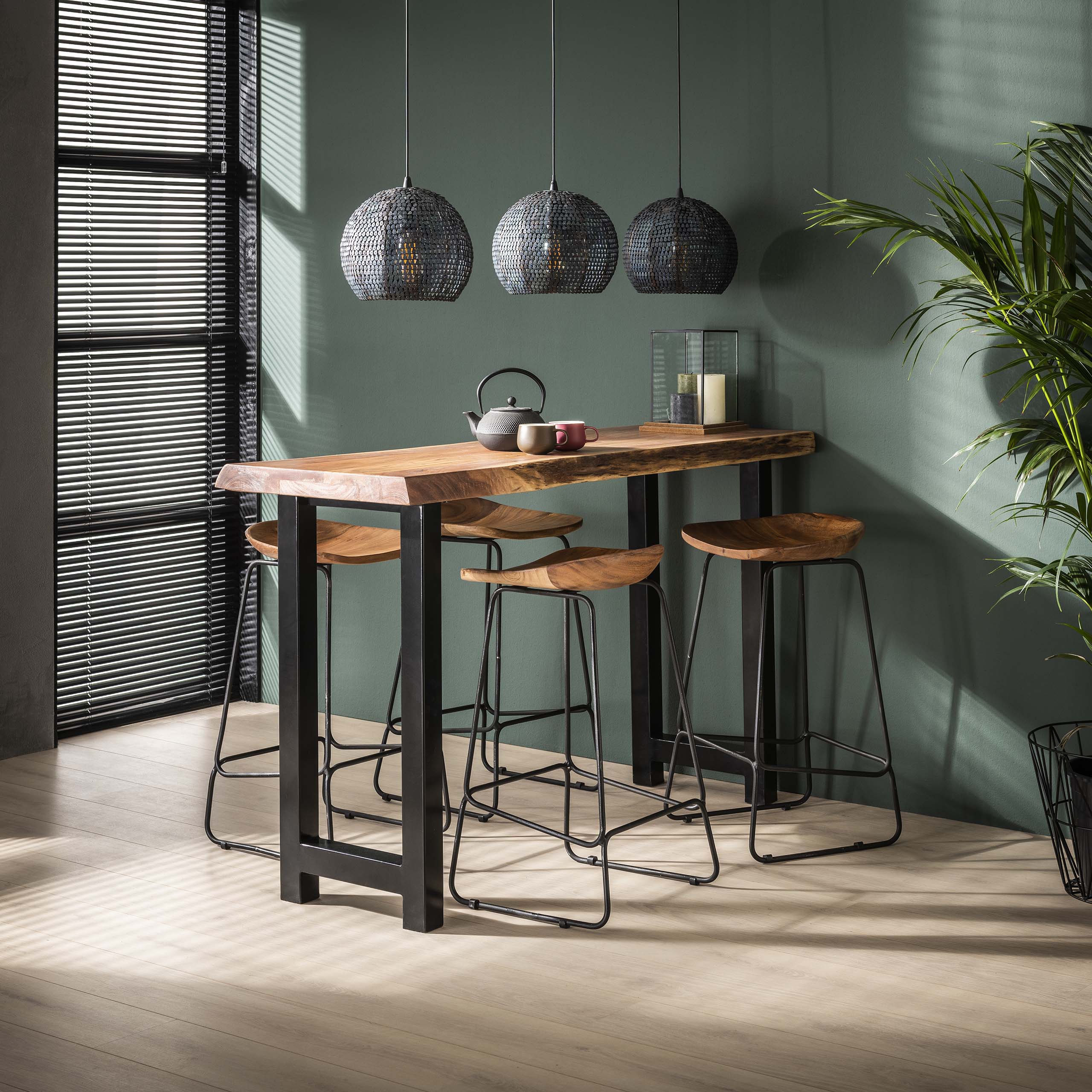 Barbordsträdstam 150, topptjocklek 60 mm / Solid akacia natur