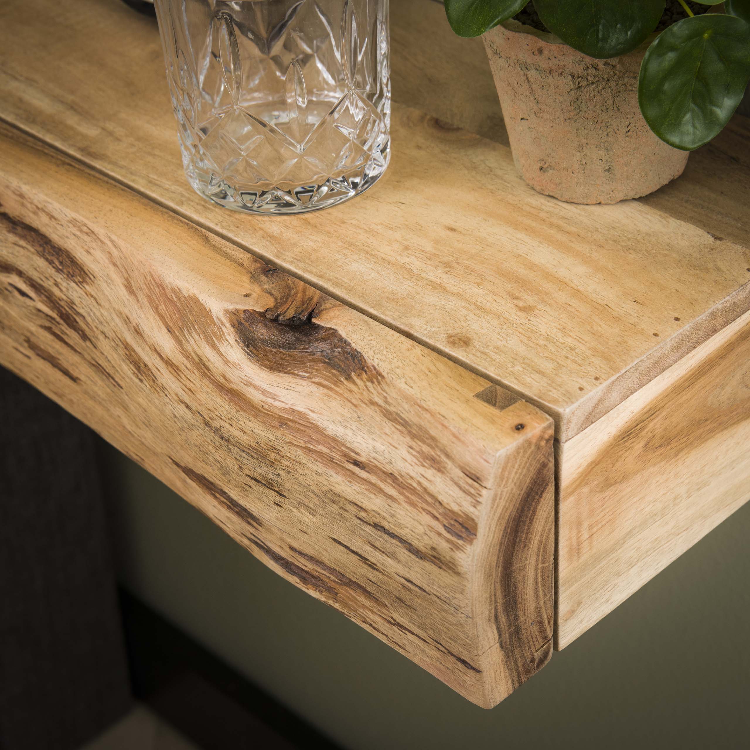 Sängbord Tree L 1 låda - set om 2 - Solid akacia