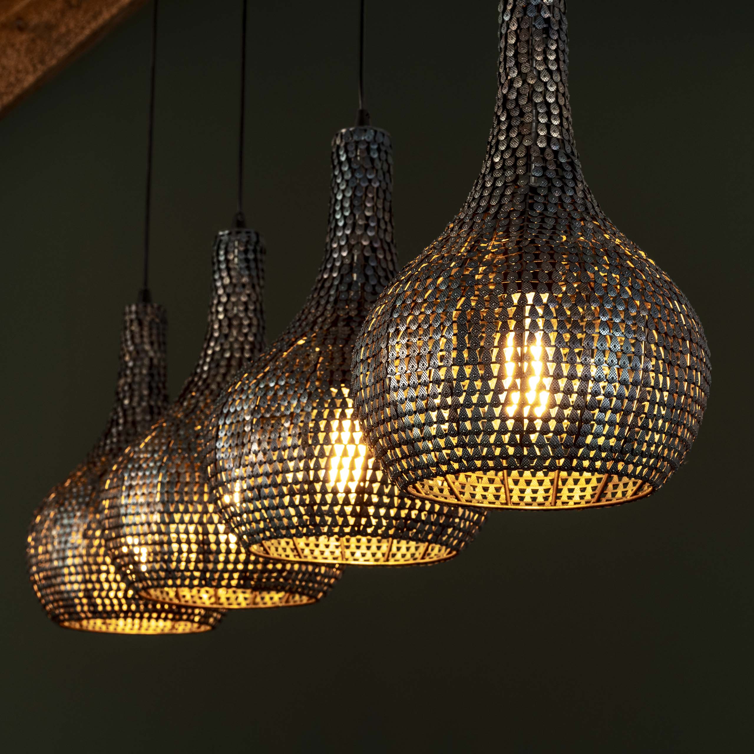 Hänglampa 4L Droplet Mesh