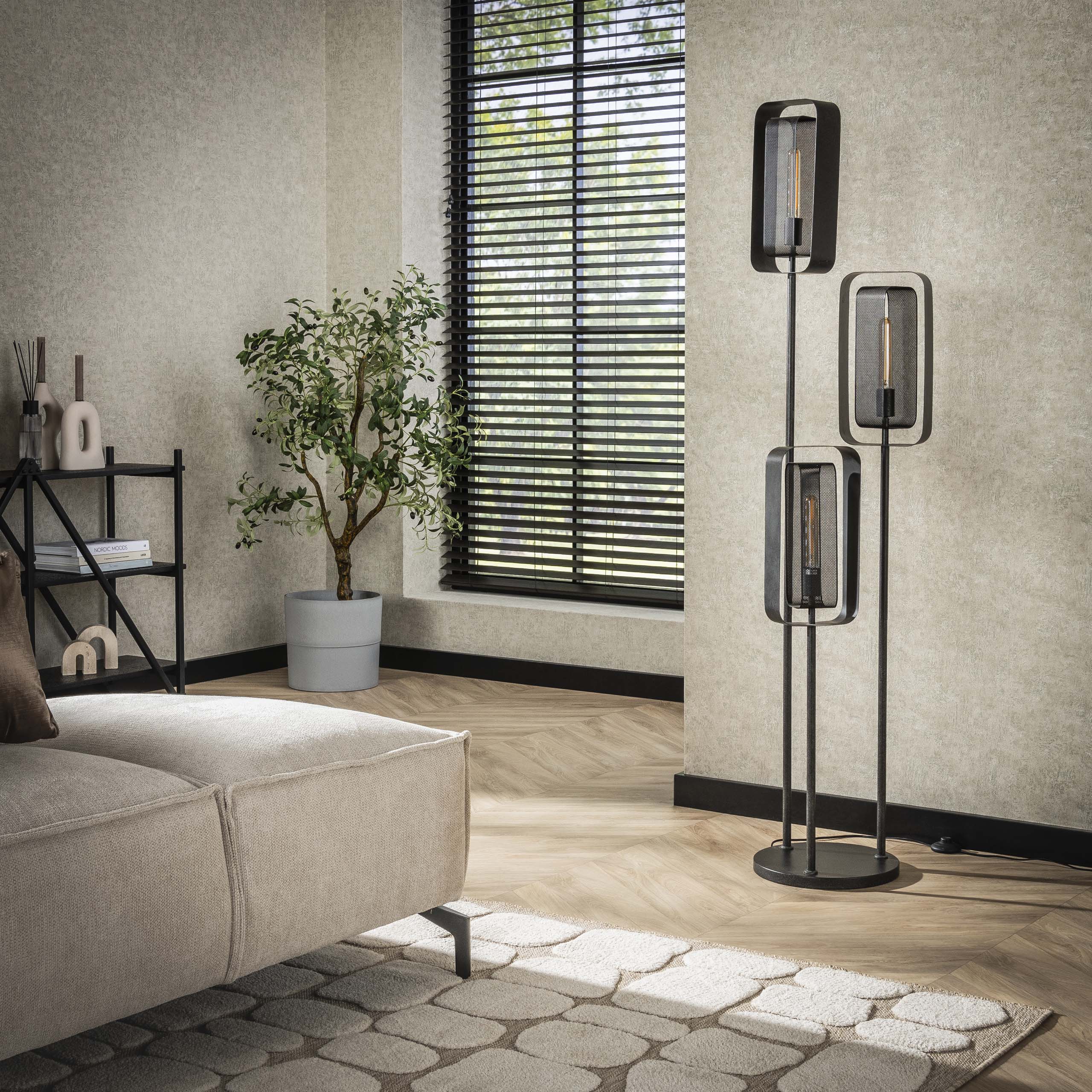 Golvlampa Mesh Rotate stepped 3-ljus Artic svart