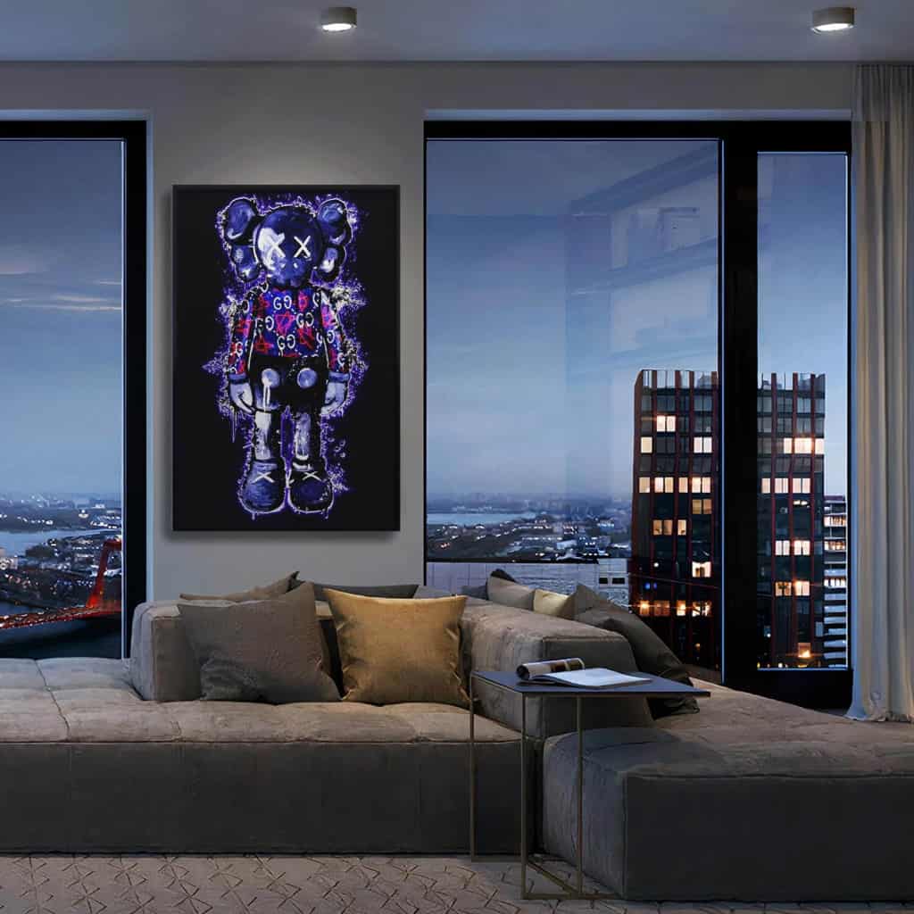 “Purple Hype Figure (Limited Edition)”
