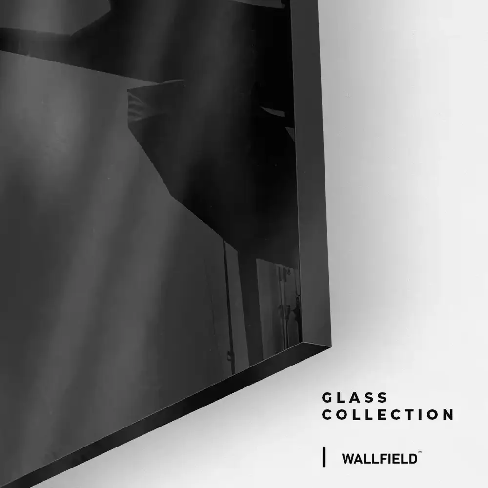 Asphalt Compass – Glas