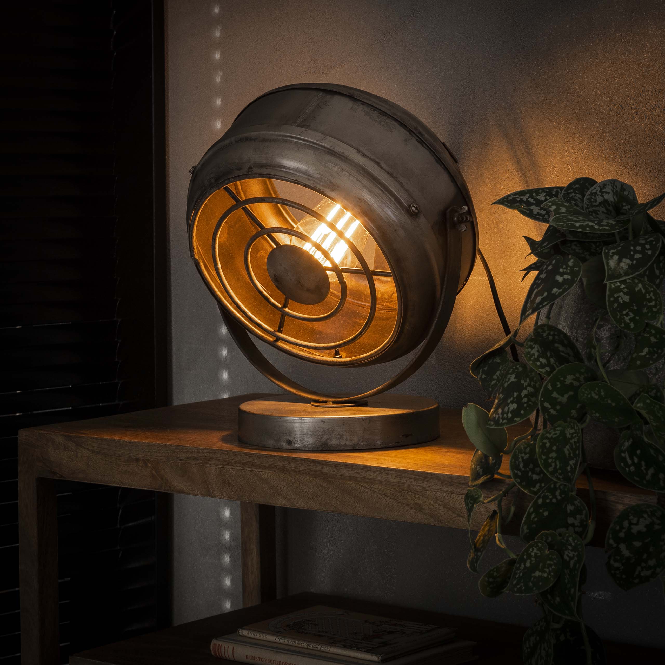 Bordslampa / Gammalt silver