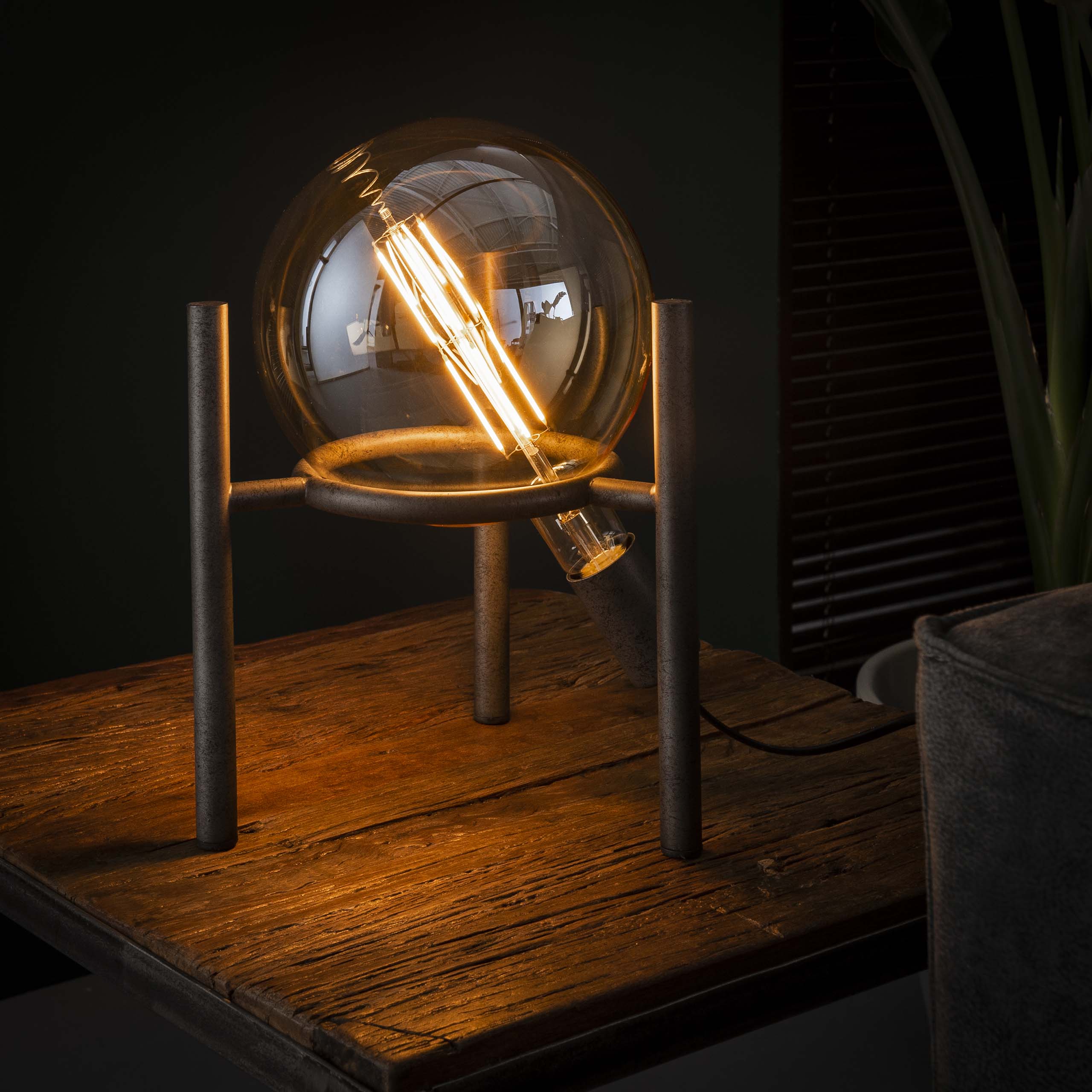 Bordslampa UFO