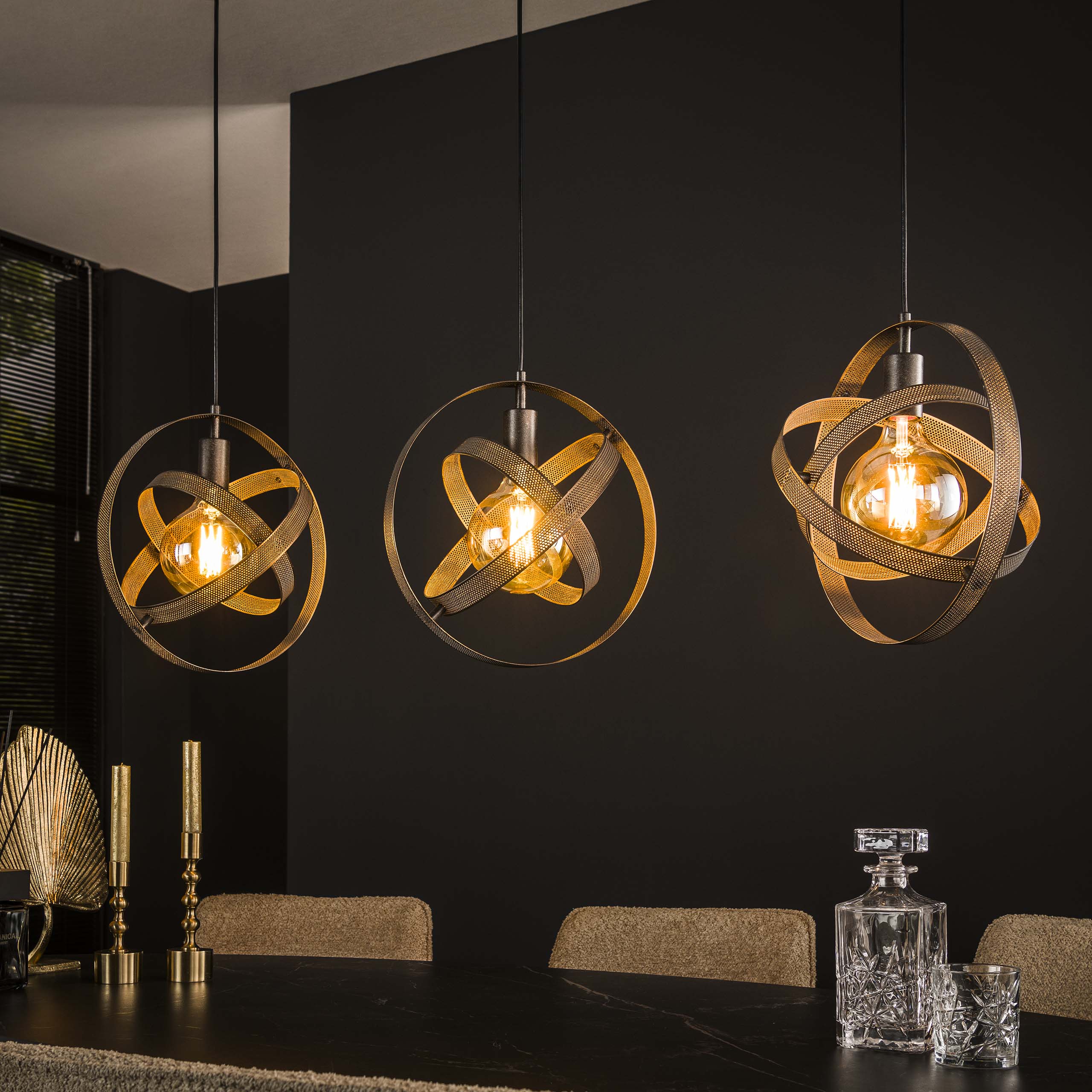 Hänglampa 3L cosmos mesh / Artic svart