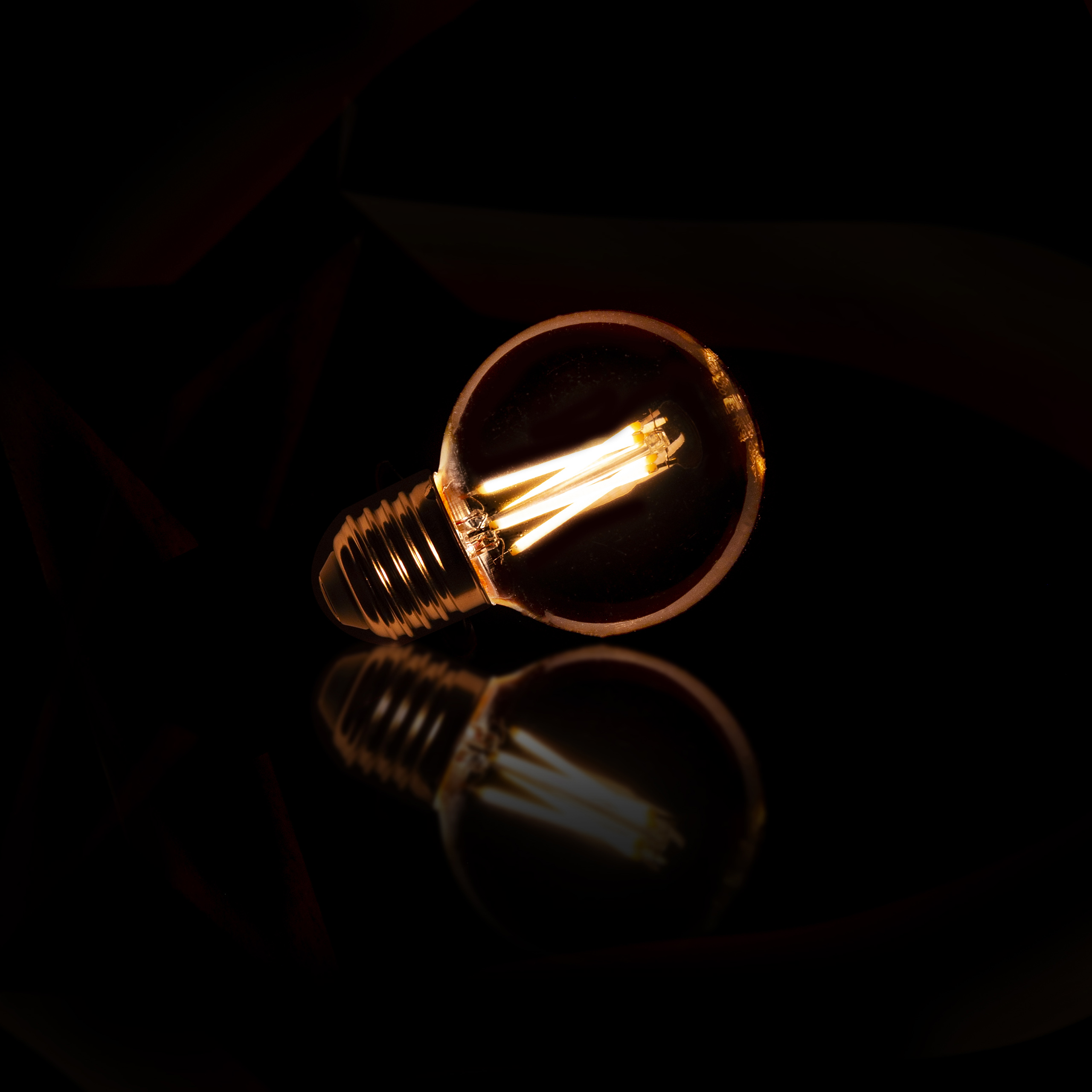Ljuskälla LED [G60] filamentkula Ø6 / Bärnstensfärgat glas