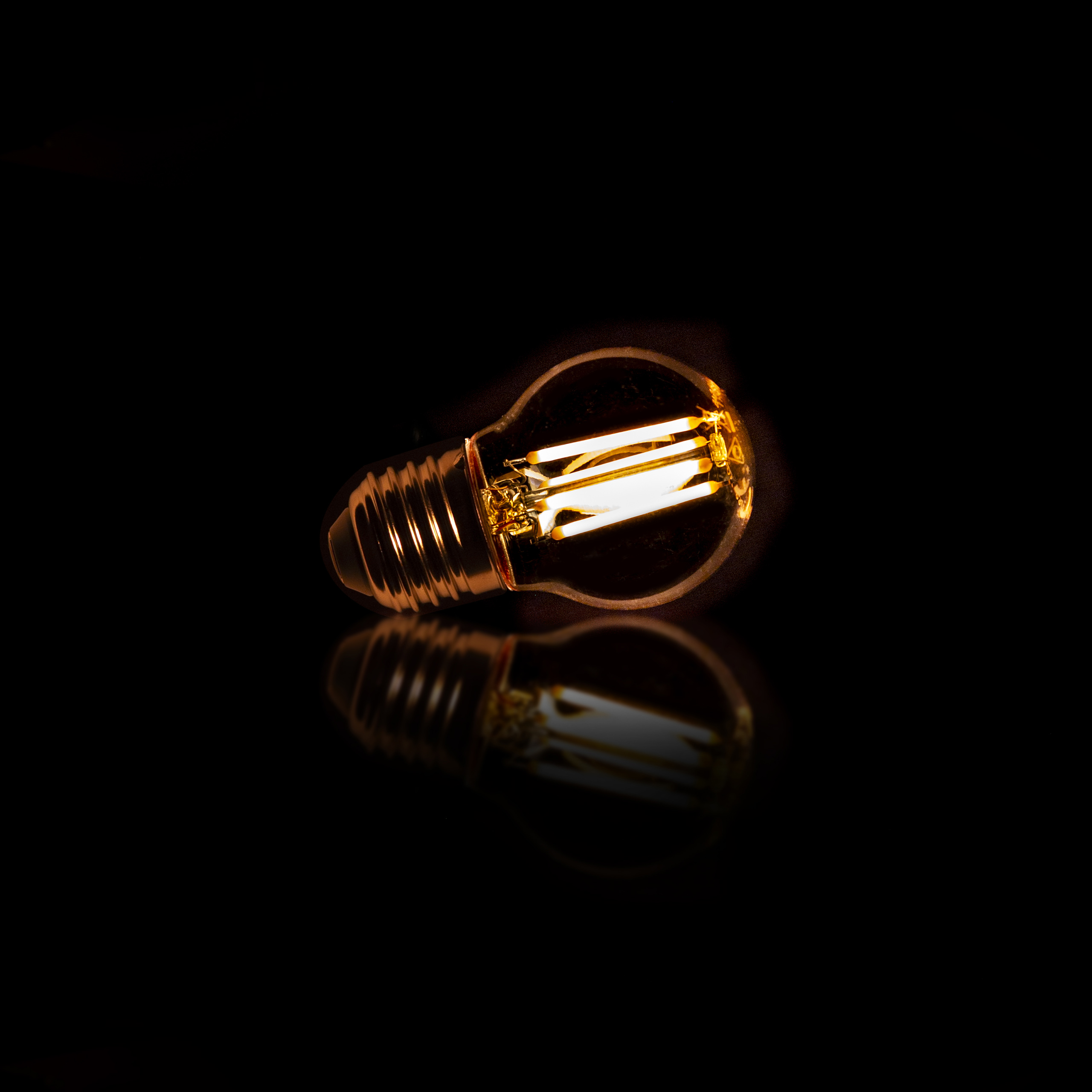 LED glödlampa G45 Ø4,5 cm - Bärnstensfärgad glas
