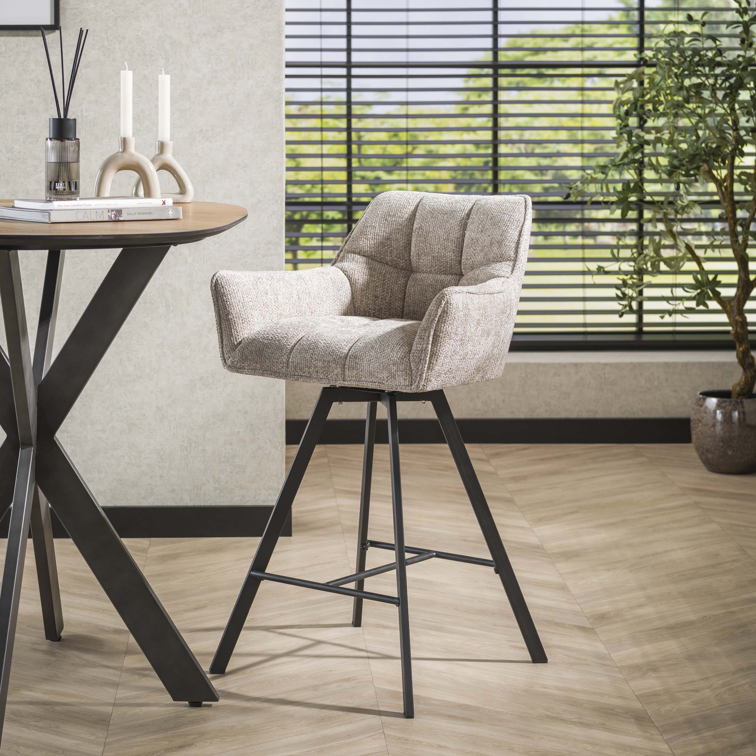 Barstol Raster roterbar - packad per 2 - Hoven sand