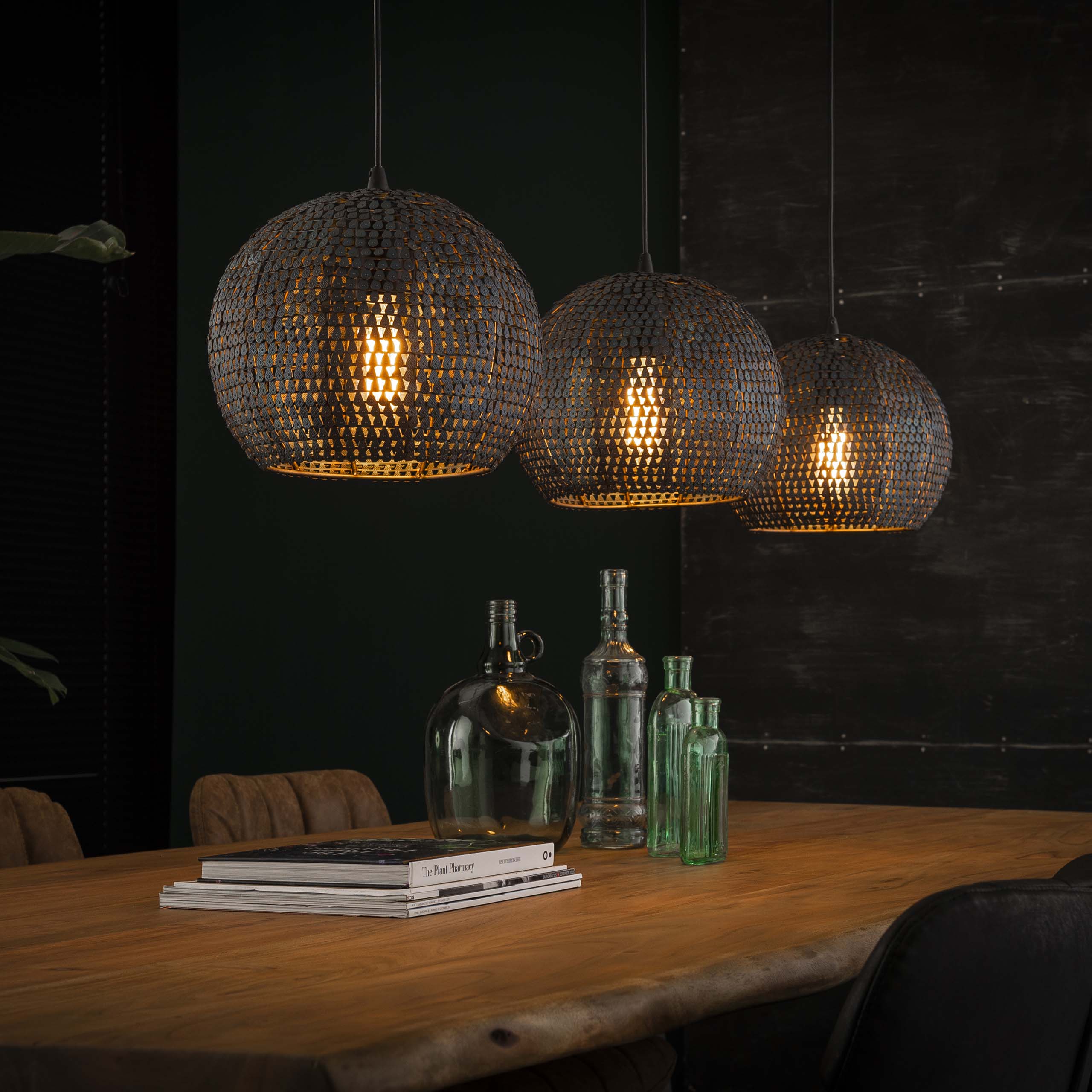 Hänglampa Armor Orb 3-light - Svartbrun